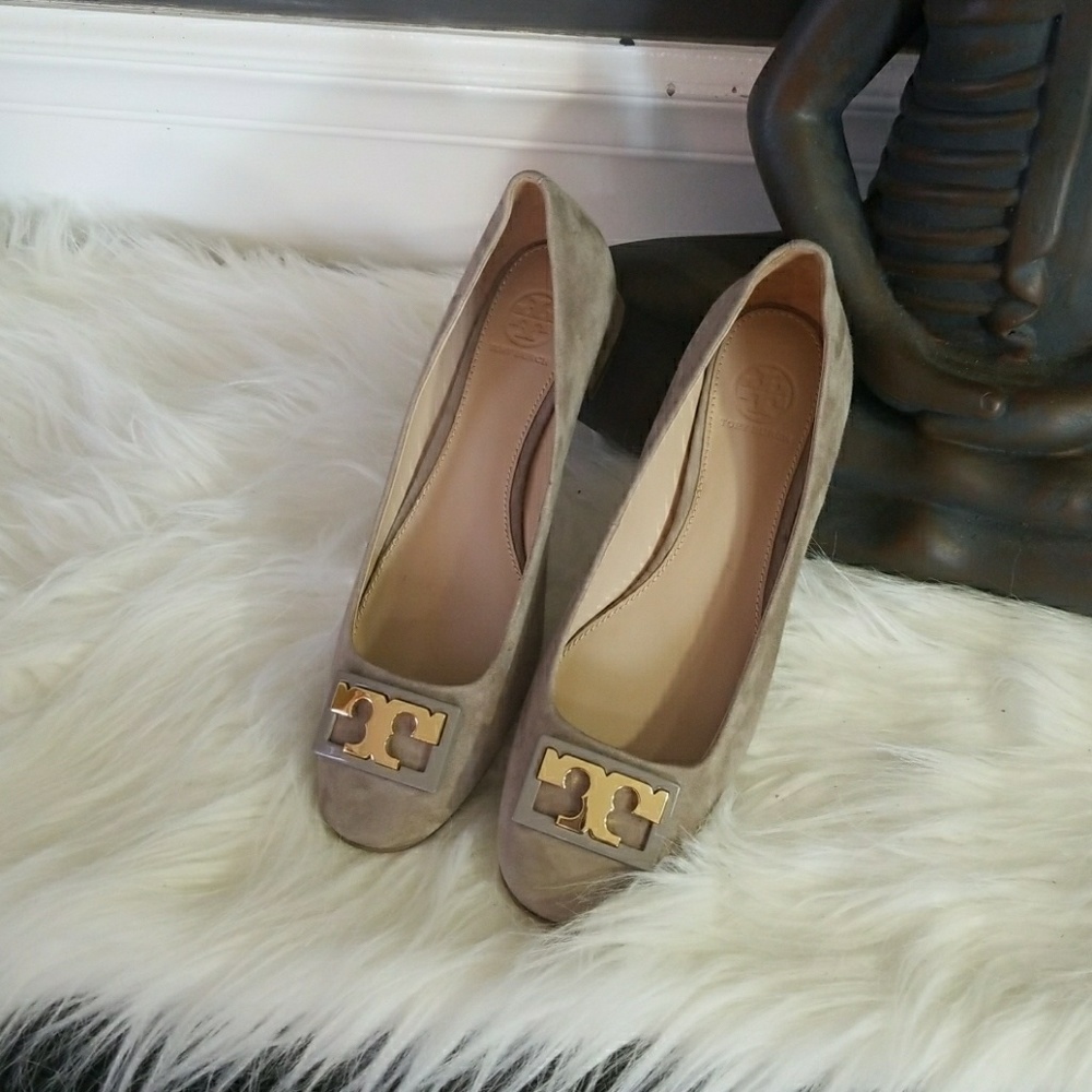 Tory Burch suede flats brand new